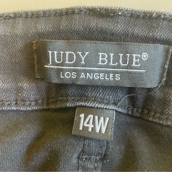 Judy Blue Black Beauty Slim Fit Jeans - Size 14W - Released Hem Rolled - Black - Picture 8 of 15
